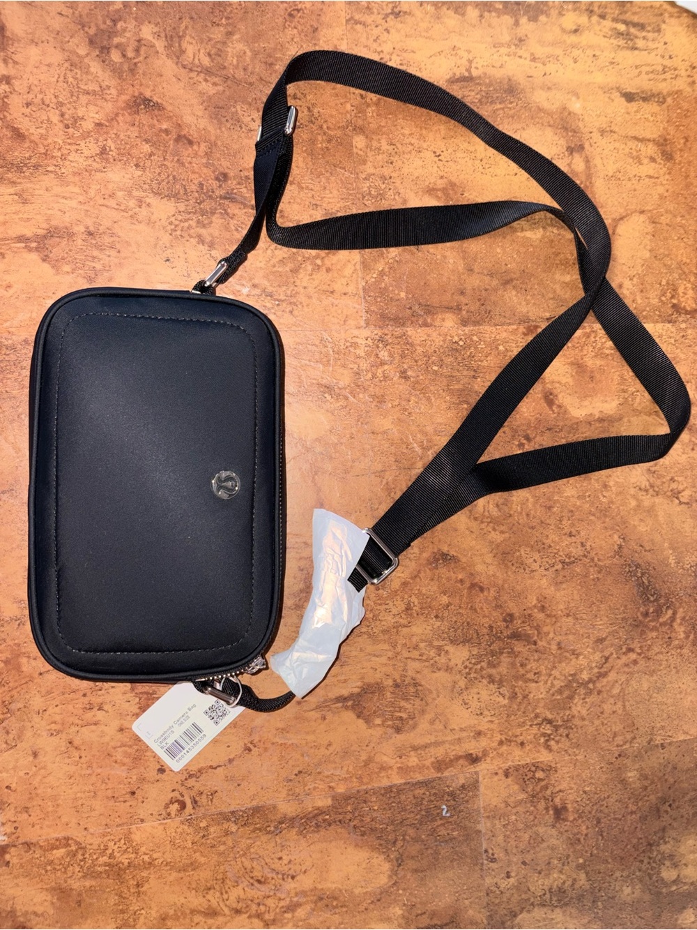 Lululemon Black Crossbody Shoulder Camera Bag NWT